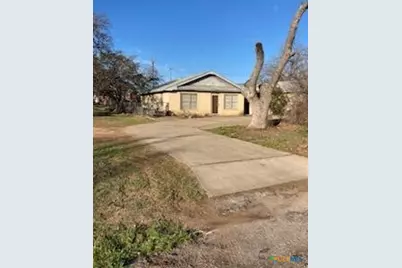 215 Louise Avenue, Kingsland, TX 78639 - Photo 2