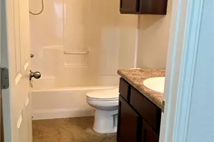 213B Anne Louise Dr, New Braunfels, TX 78130 - Photo 4