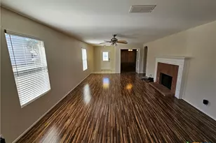 2043 Dragon Trail, New Braunfels, TX 78130 - Photo 6