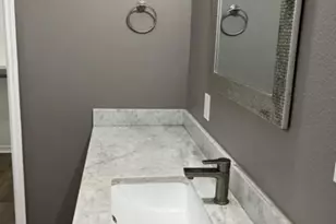 615 Hoskins Broadway St, El Campo, TX 77437 - Photo 6