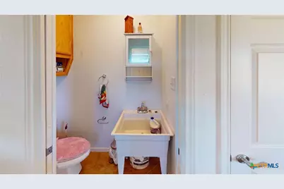 1204 Fm 2095 Highway, Cameron, TX 76520 - Photo 20