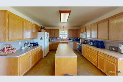 1204 Fm 2095 Highway, Cameron, TX 76520 - Photo 16