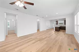 7814 Timber Holw Ln, Temple, TX 76502 - Photo 10