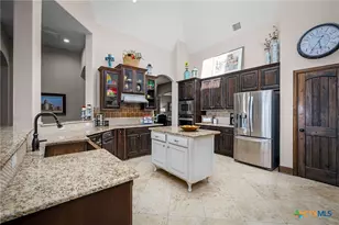 1471 Decanter Dr, New Braunfels, TX 78132 - Photo 2