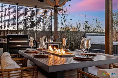 527 Round Valley Trail, Liberty Hill, TX 78642 - Photo 32