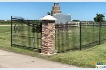 355 Aquarius Lane, Port Lavaca, TX 77979 - Photo 6