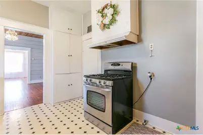 508 N Wall Street, Belton, TX 76513 - Photo 16