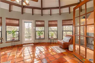 110 Lakeside Dr, Seguin, TX 78155 - Photo 14