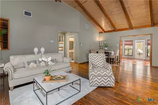 110 Lakeside Dr, Seguin, TX 78155 - Photo 12