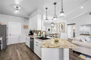 104 Bay Harbor Dr, Aransas Pass, TX 78336 - Photo 12