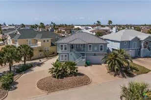 104 Bay Harbor Dr, Aransas Pass, TX 78336 - Photo 2