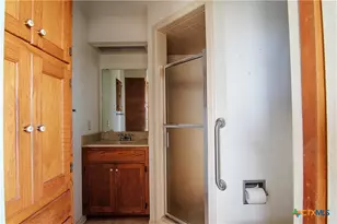 11552 Fm 1383, Schulenburg, TX 78956 - Photo 16