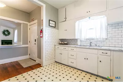 508 N Wall Street, Belton, TX 76513 - Photo 6