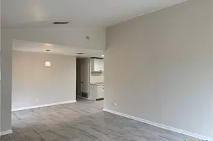 2004 Sherman Dr, Killeen, TX 76543 - Photo 6