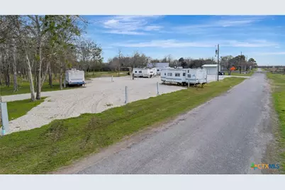 52 N Old Bloomington Road, Victoria, TX 77905 - Photo 26