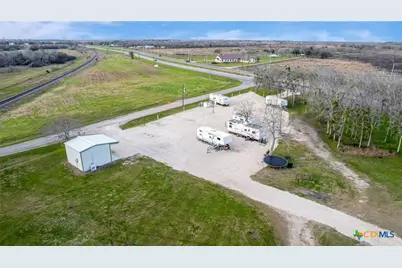 52 N Old Bloomington Road, Victoria, TX 77905 - Photo 24