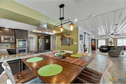 1001 N Adams Street, Beeville, TX 78102 - Photo 18