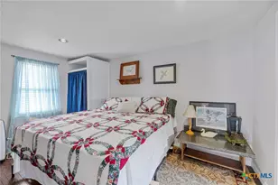 1001 N Adams St, Beeville, TX 78102 - Photo 40