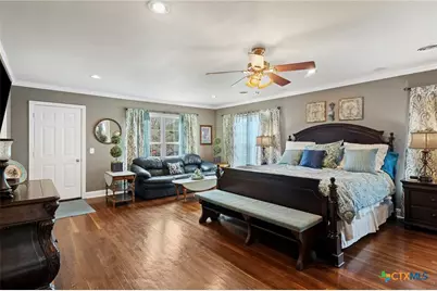 1001 N Adams Street, Beeville, TX 78102 - Photo 28