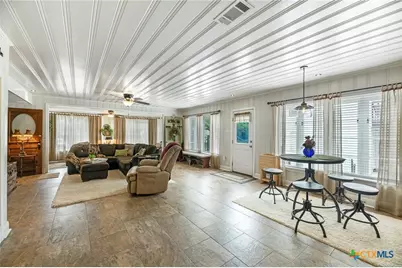 1001 N Adams Street, Beeville, TX 78102 - Photo 20