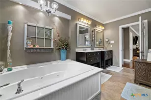 1001 N Adams St, Beeville, TX 78102 - Photo 32