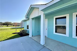 288 Buckskin, Palacios, TX 77465 - Photo 2