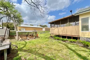 319 Smith St, Gonzales, TX 78629 - Photo 24