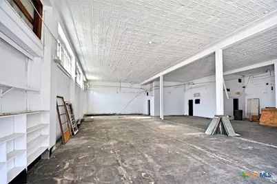 200 E Court Street #200, Seguin, TX 78155 - Photo 6