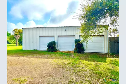 503 N 16th Street, Port O'Connor, TX 77982 - Photo 2