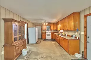 171 Deer Meadows Ln, Seadrift, TX 77983 - Photo 6