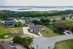 104 Cedar Bluff Ct, Harker Heights, TX 76548 - Photo 2