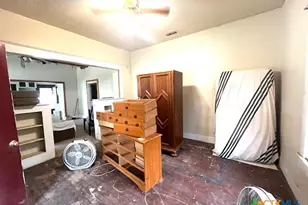 206 Hinton St, Three Rivers, TX 78071 - Photo 18