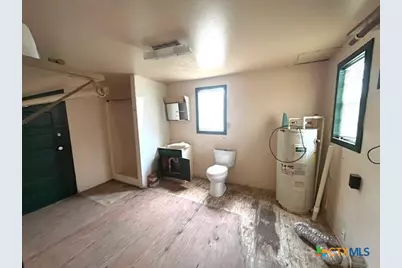 206 Hinton Street, Three Rivers, TX 78071 - Photo 28