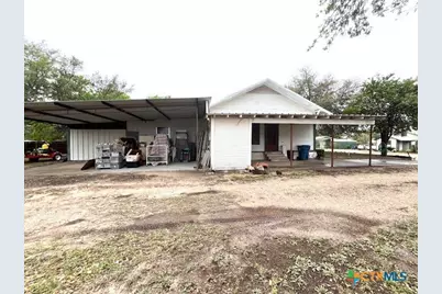 206 Hinton Street, Three Rivers, TX 78071 - Photo 6