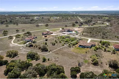 104 Strada Luca, Florence, TX 76527 - Photo 4