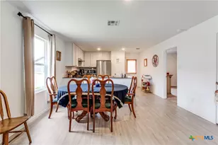 9223 Honey Mesquite, Seguin, TX 78155 - Photo 10