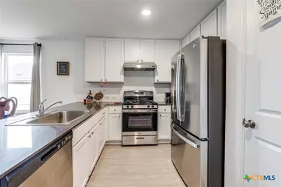 9223 Honey Mesquite, Seguin, TX 78155 - Photo 16