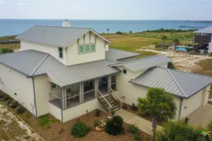 460 Bay Club Dr, Seadrift, TX 77983 - Photo 1
