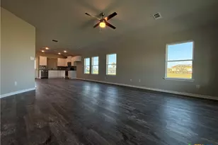 688 Swallow Dr, Palacios, TX 77465 - Photo 8