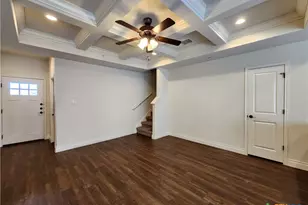 348 Untermaier Dr, New Braunfels, TX 78130 - Photo 2