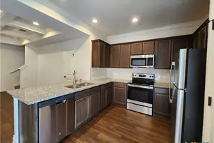 348 Untermaier Dr, New Braunfels, TX 78130 - Photo 8