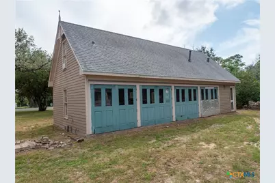 204 W Reuss Boulevard, Cuero, TX 77954 - Photo 36