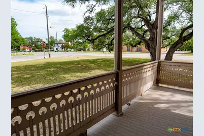 204 W Reuss Boulevard, Cuero, TX 77954 - Photo 10