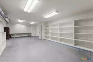 107 W Main St, Cameron, TX 76520 - Photo 30