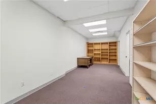 107 W Main St, Cameron, TX 76520 - Photo 18