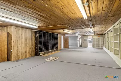 107 W Main Street, Cameron, TX 76520 - Photo 32