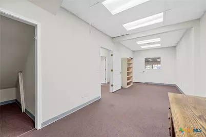 107 W Main Street, Cameron, TX 76520 - Photo 20