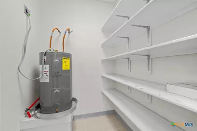 107 W Main Street, Cameron, TX 76520 - Photo 14