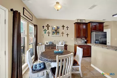 109 Park Way, Poth, TX 78147 - Photo 20