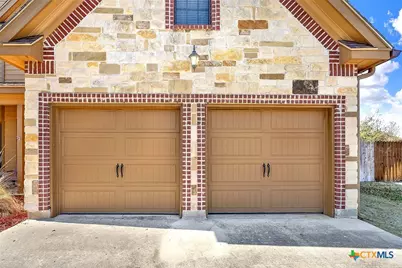 109 Park Way, Poth, TX 78147 - Photo 6